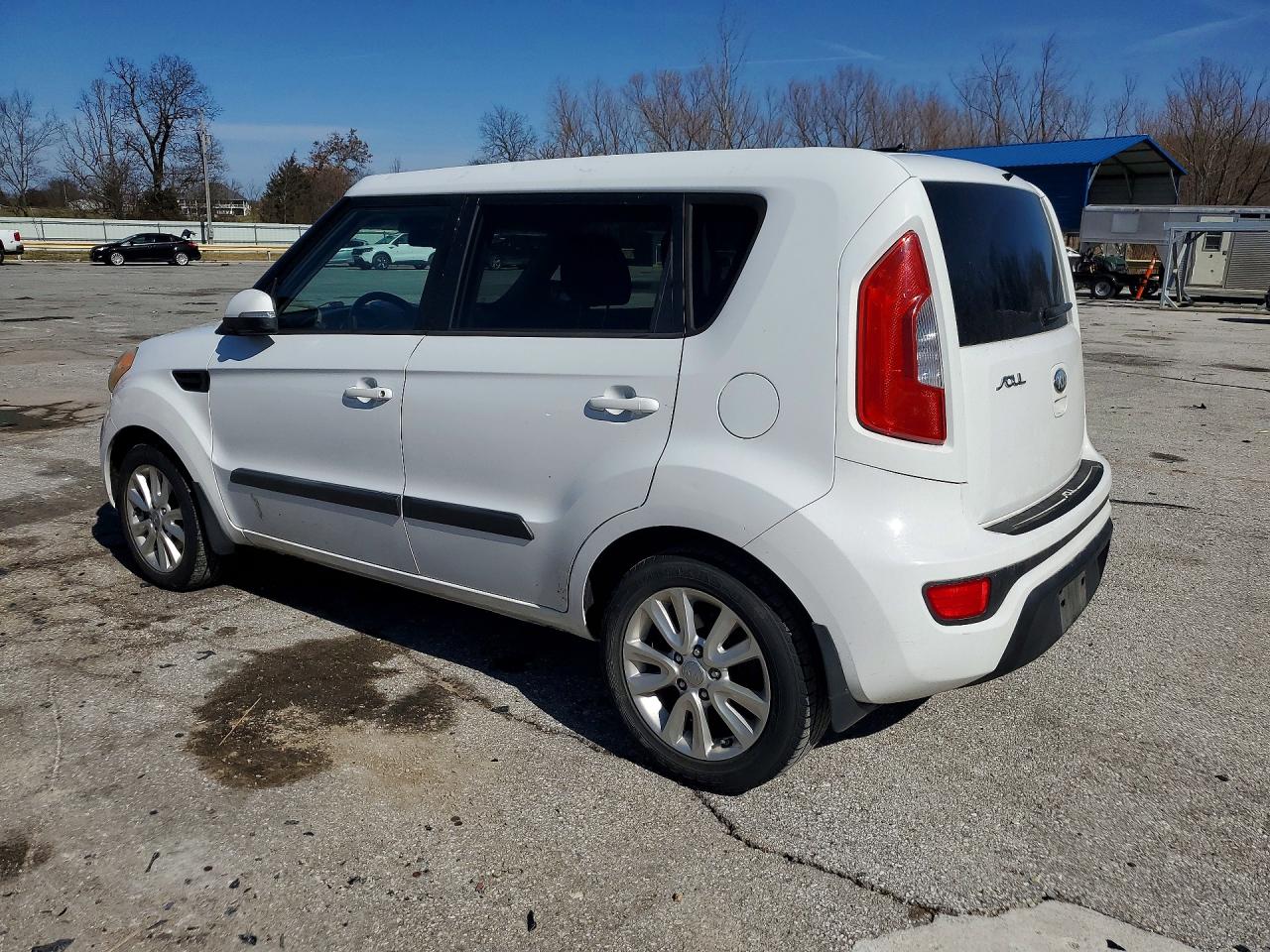 2013 KIA SOUL + photo 3