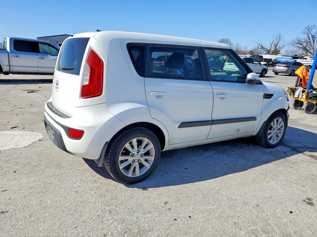 2013 KIA SOUL + photo 5