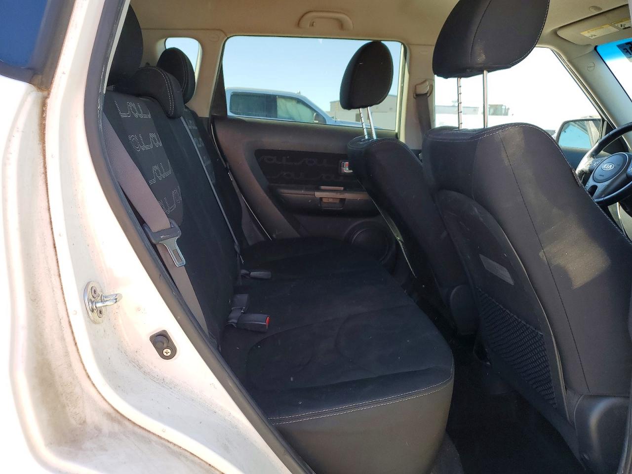 2013 KIA SOUL + photo 21
