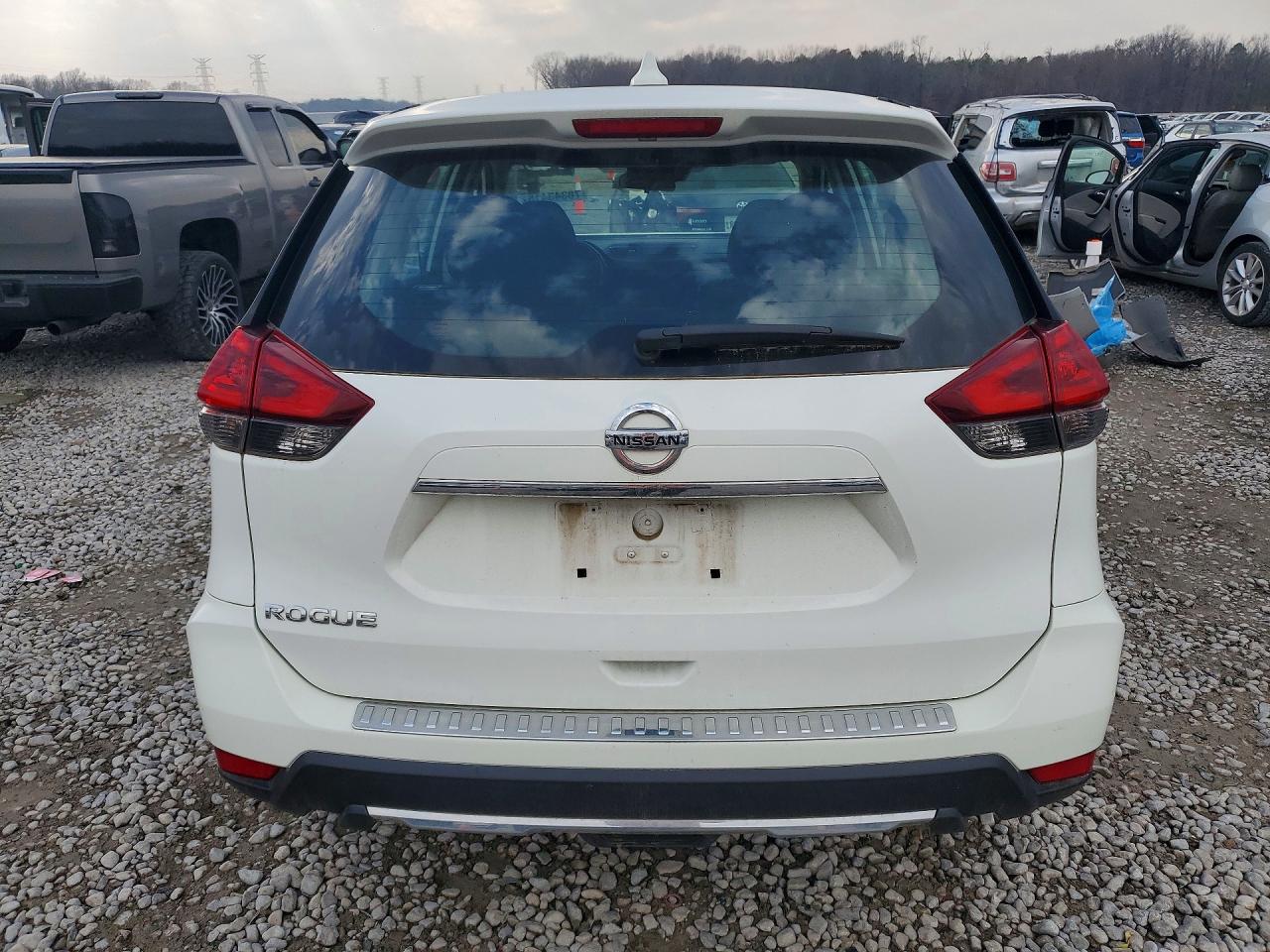 2020 NISSAN ROGUE S photo 11