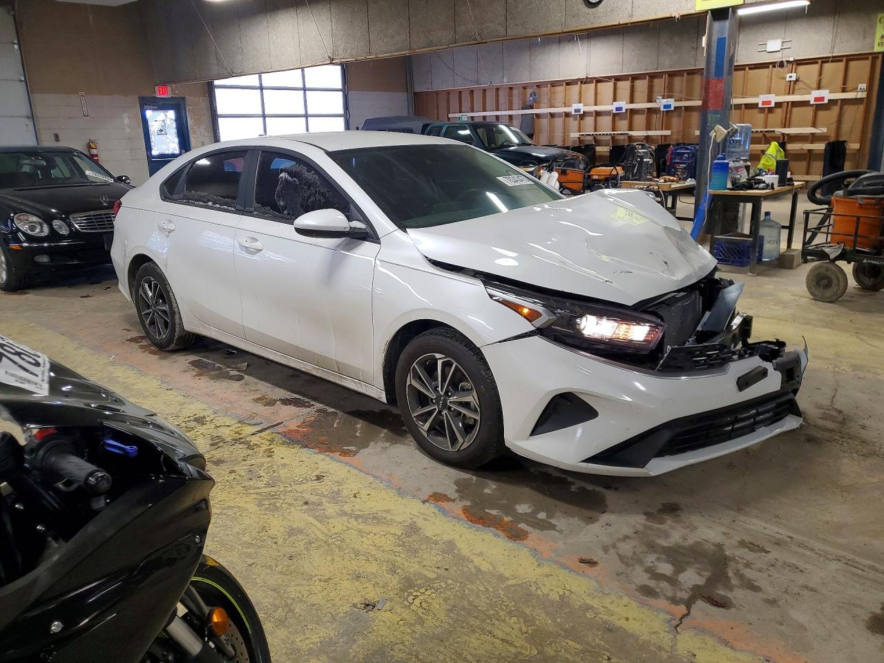 2024 KIA FORTE LX photo 7