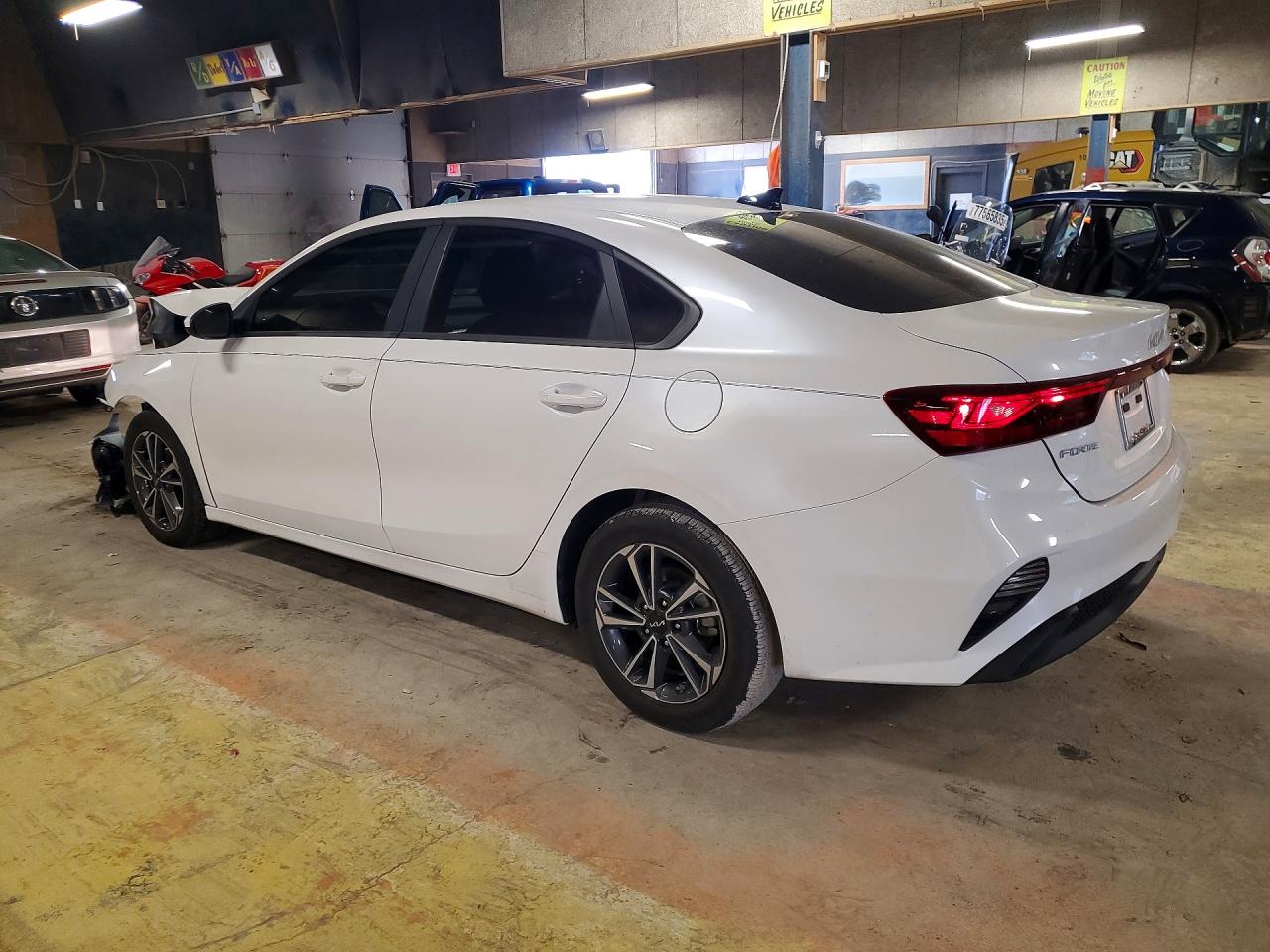 2024 KIA FORTE LX photo 3