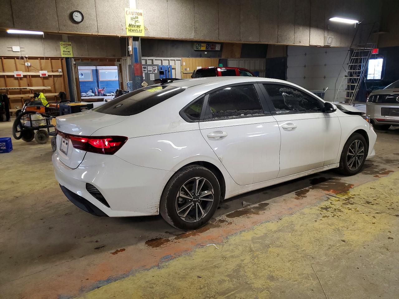 2024 KIA FORTE LX photo 5