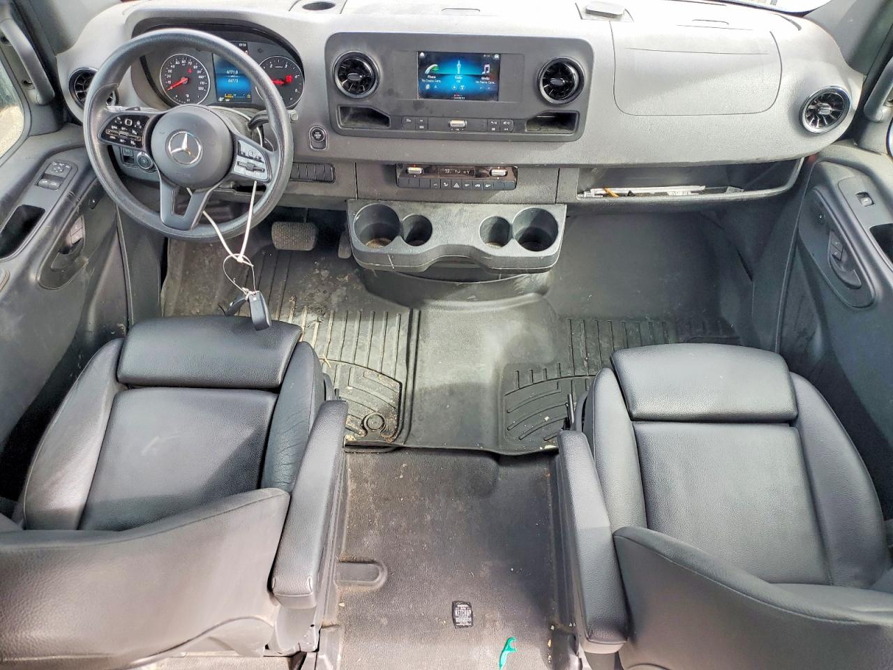 2021 MERCEDES-BENZ SPRINTER 2500 photo 8