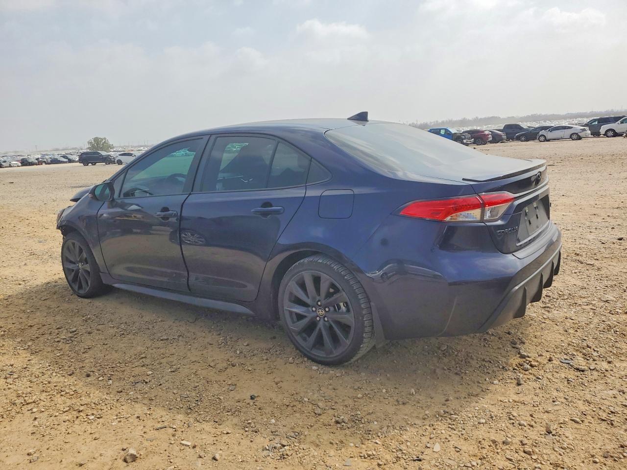 2024 TOYOTA COROLLA SE photo 3