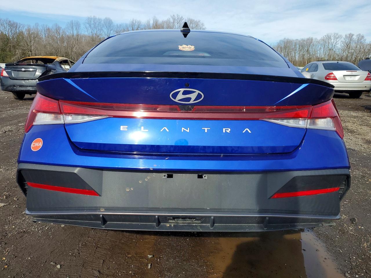 2024 HYUNDAI ELANTRA SEL photo 6