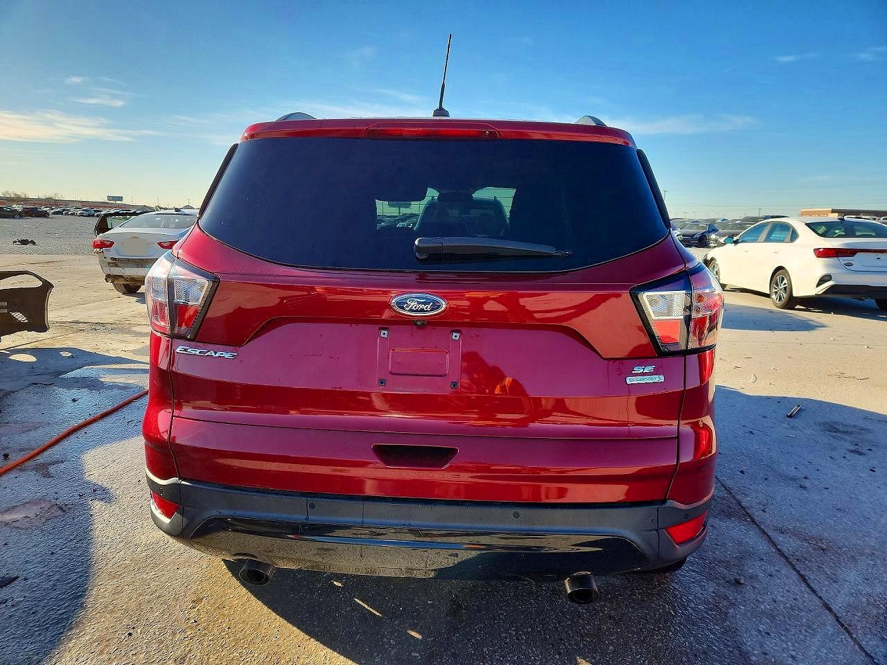2017 FORD ESCAPE SE photo 6
