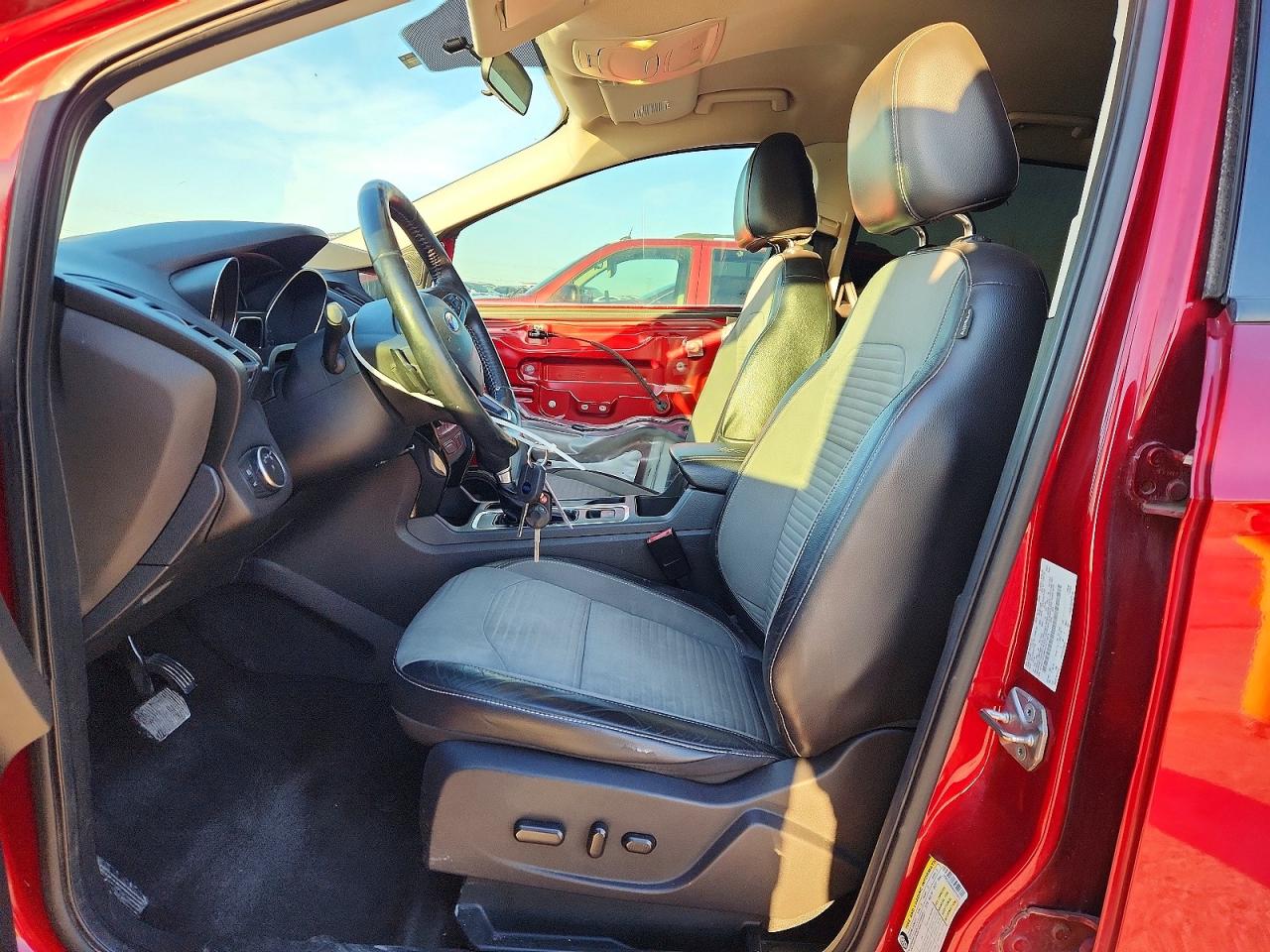 2017 FORD ESCAPE SE photo 7
