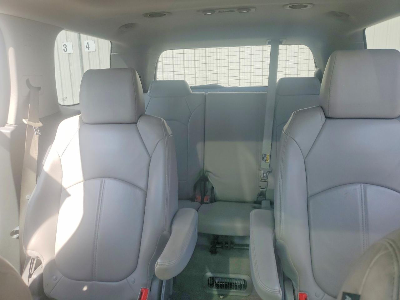 2016 GMC ACADIA SLT-1 photo 28