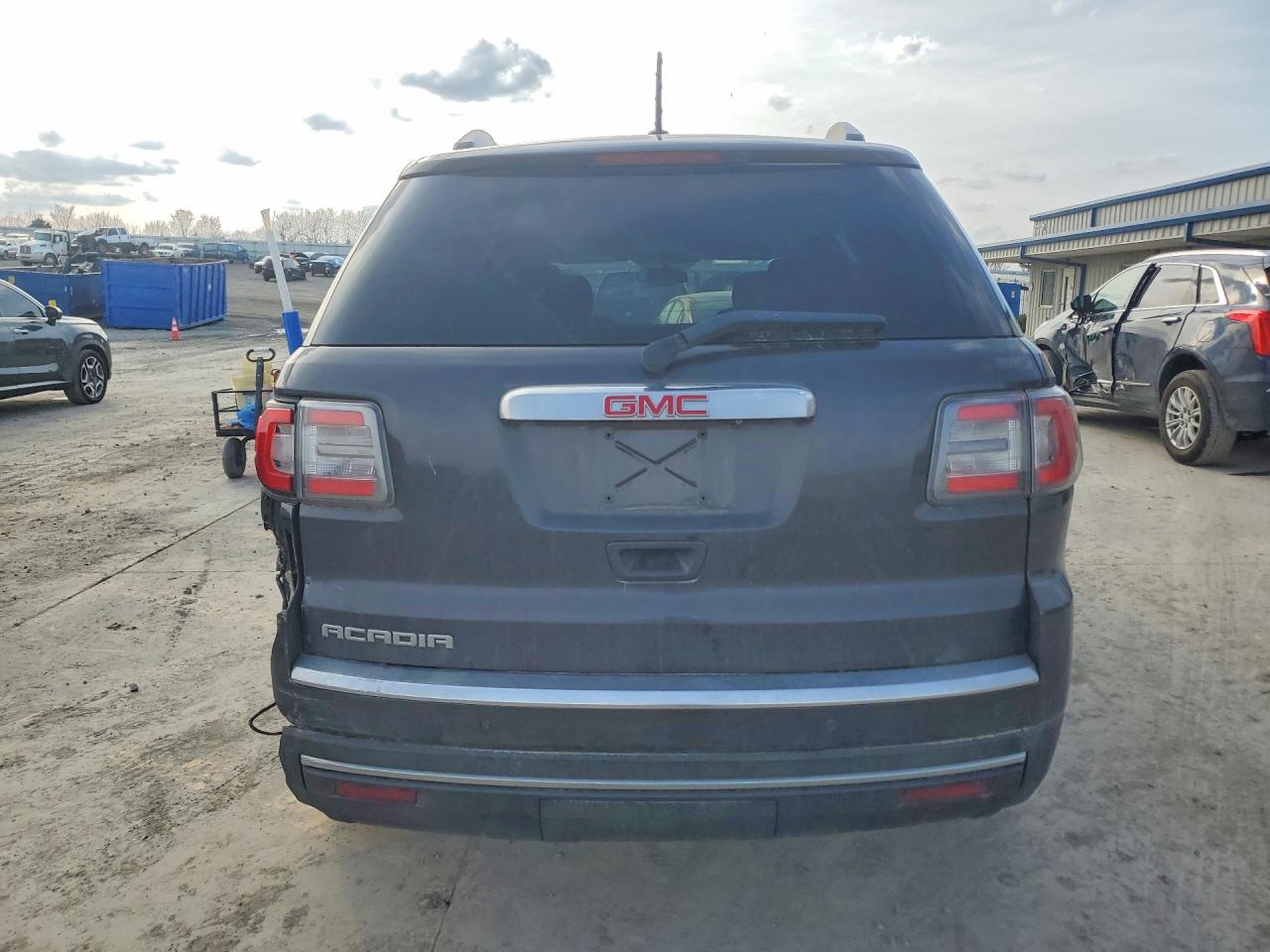 2016 GMC ACADIA SLE photo 11