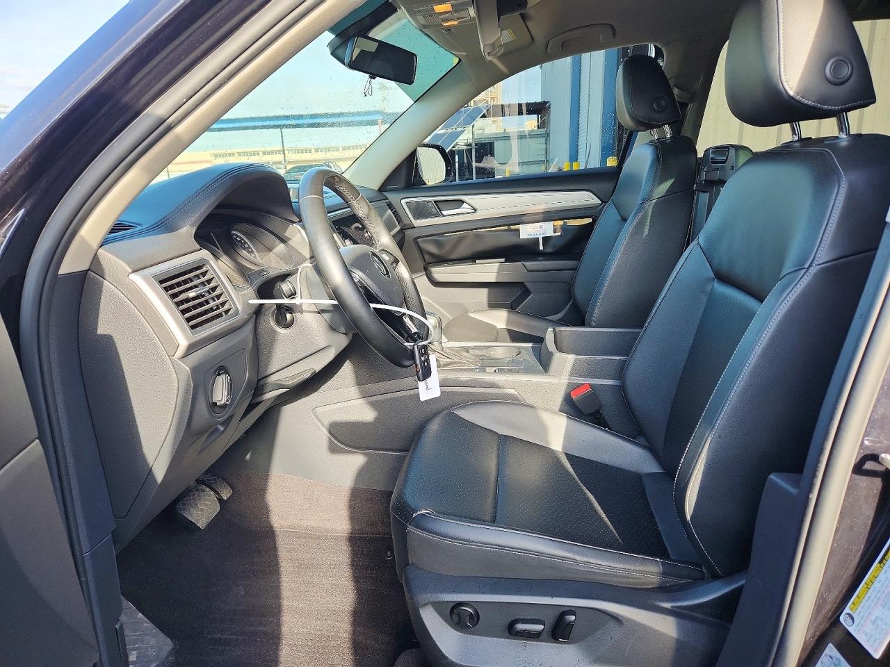 2018 VOLKSWAGEN ATLAS SE photo 19