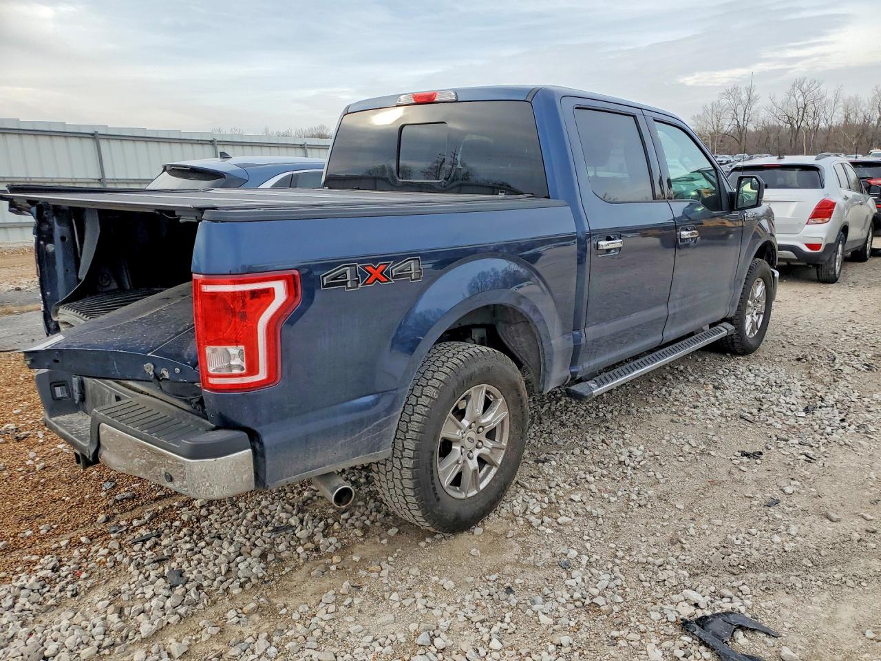 2017 FORD F150 SUPERCREW photo 5