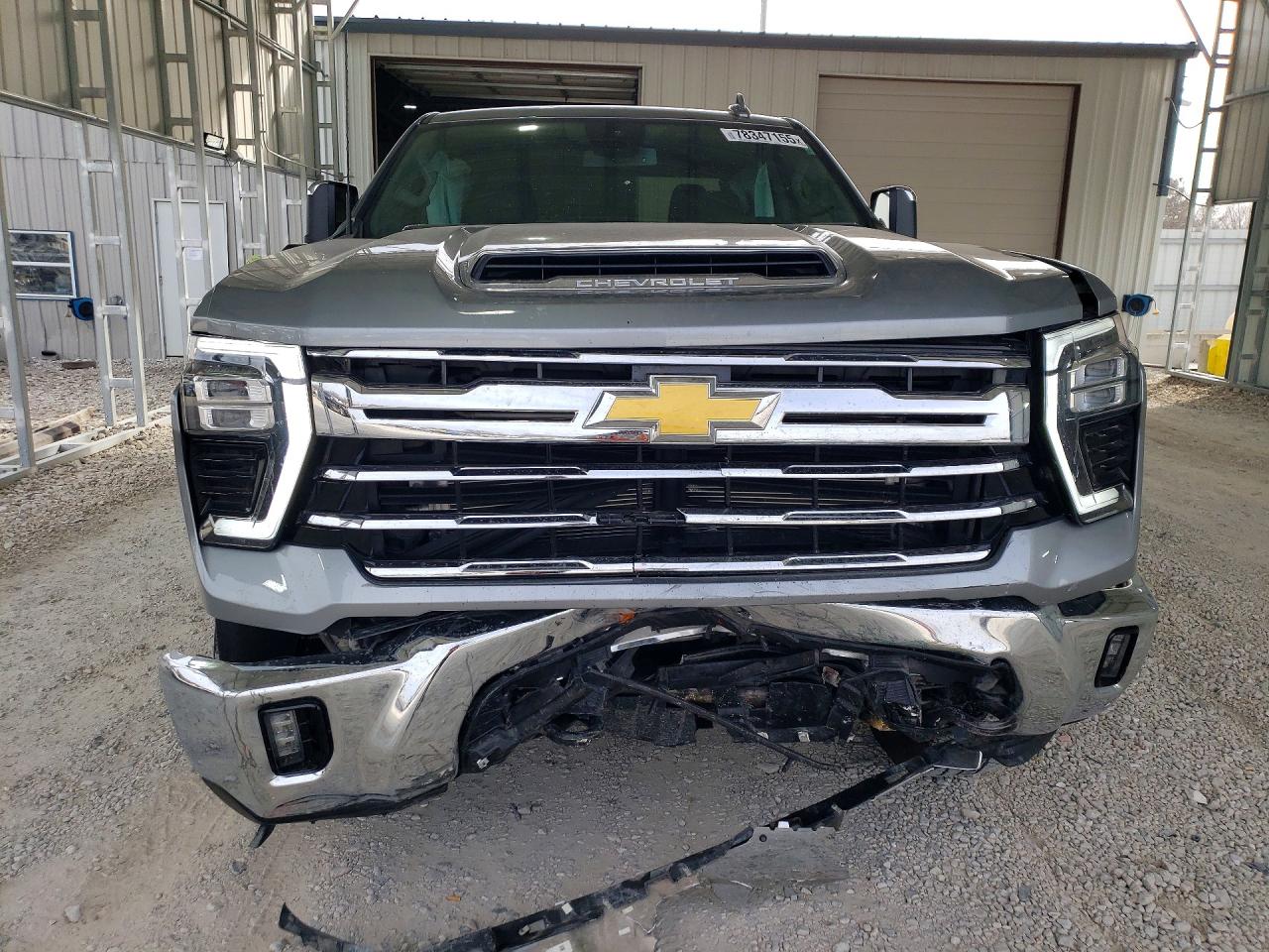 2025 CHEVROLET SILVERADO K2500 HEAVY DUTY LTZ photo 9
