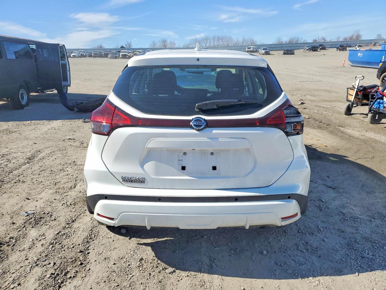 2021 NISSAN KICKS S photo 11