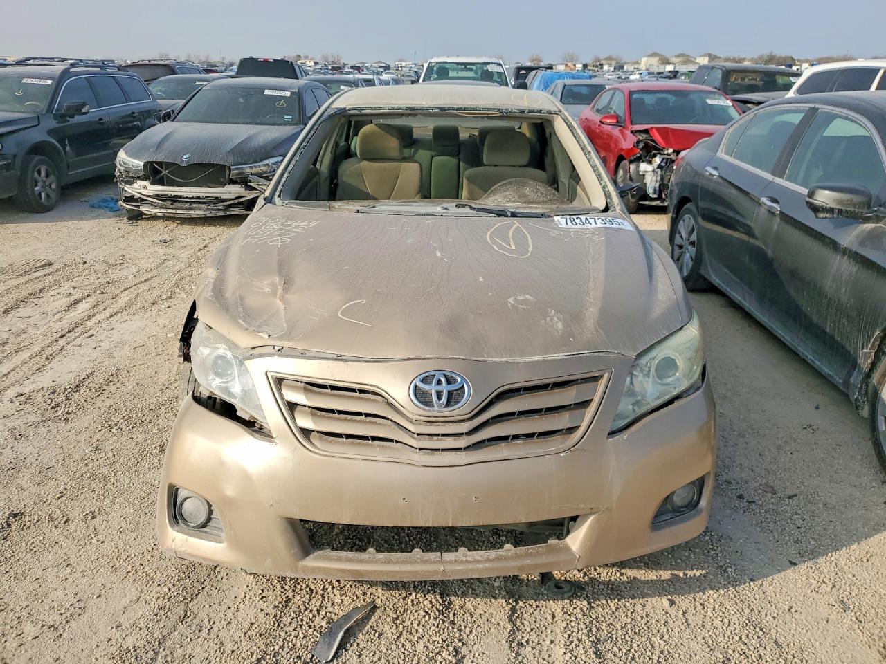 2010 TOYOTA CAMRY photo 5