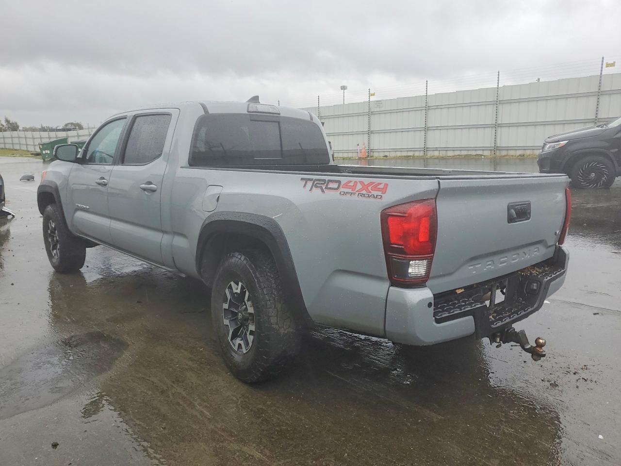 2019 TOYOTA TACOMA TRD OFF-ROAD photo 4