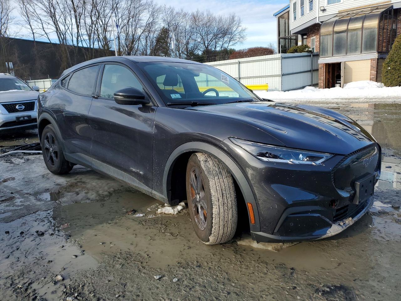 2022 FORD MUSTANG MACH-E SELECT photo 7