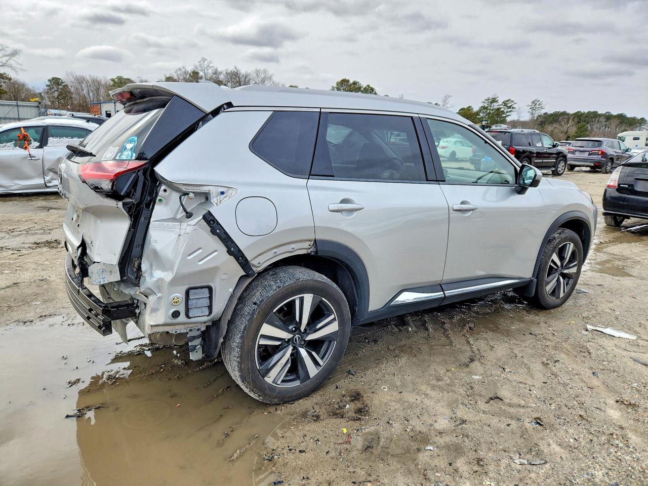 2023 NISSAN ROGUE SL photo 5