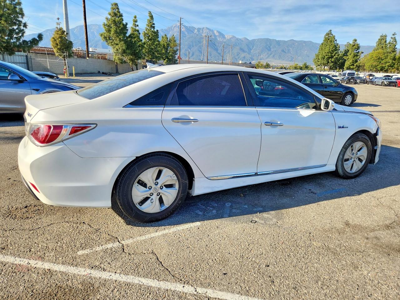 2013 HYUNDAI SONATA HYBRID photo 5