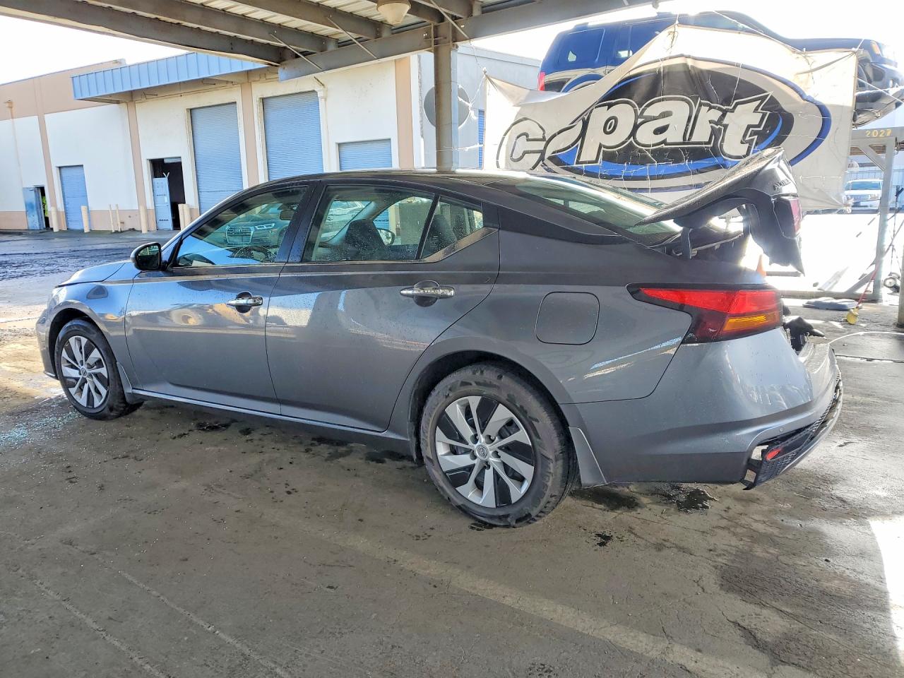 2024 NISSAN ALTIMA photo 2