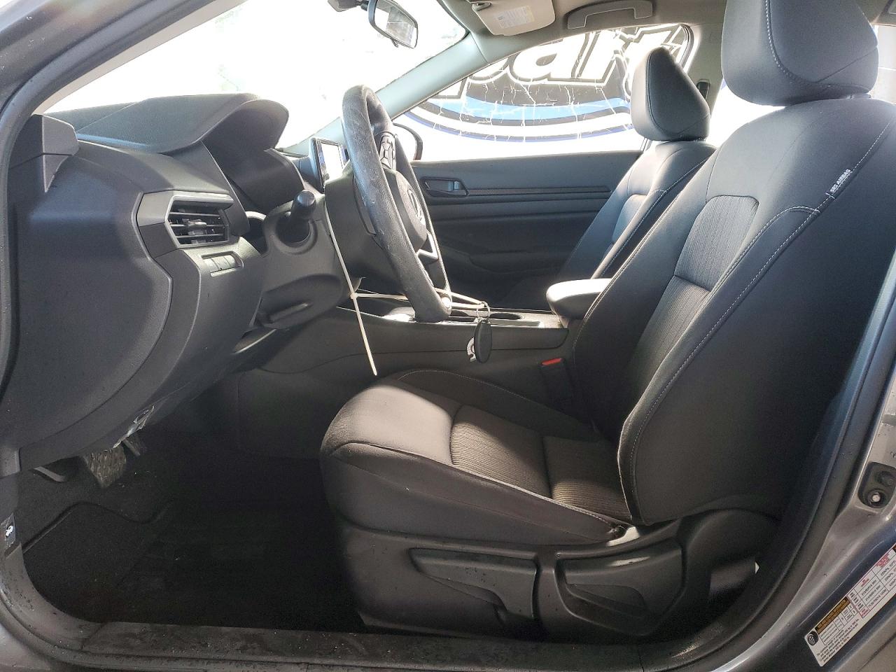 2024 NISSAN ALTIMA photo 7