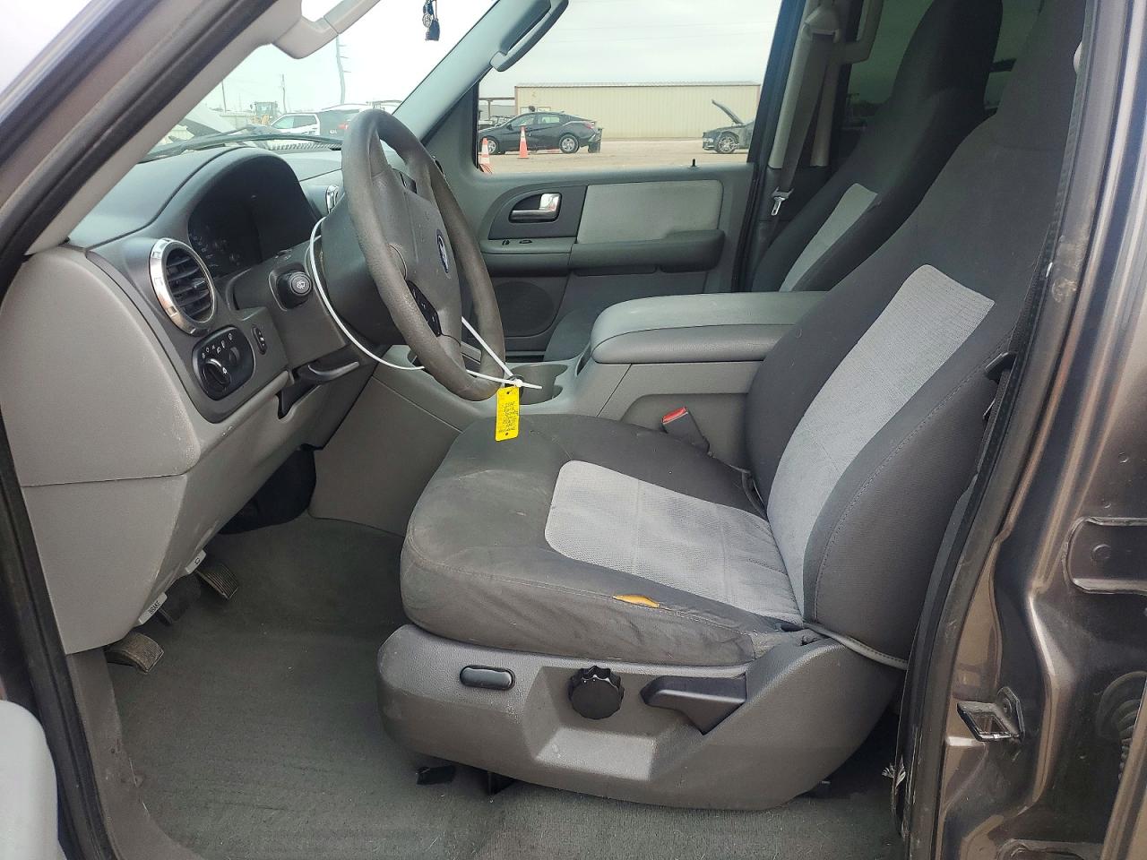 2004 FORD EXPEDITION XLT photo 13