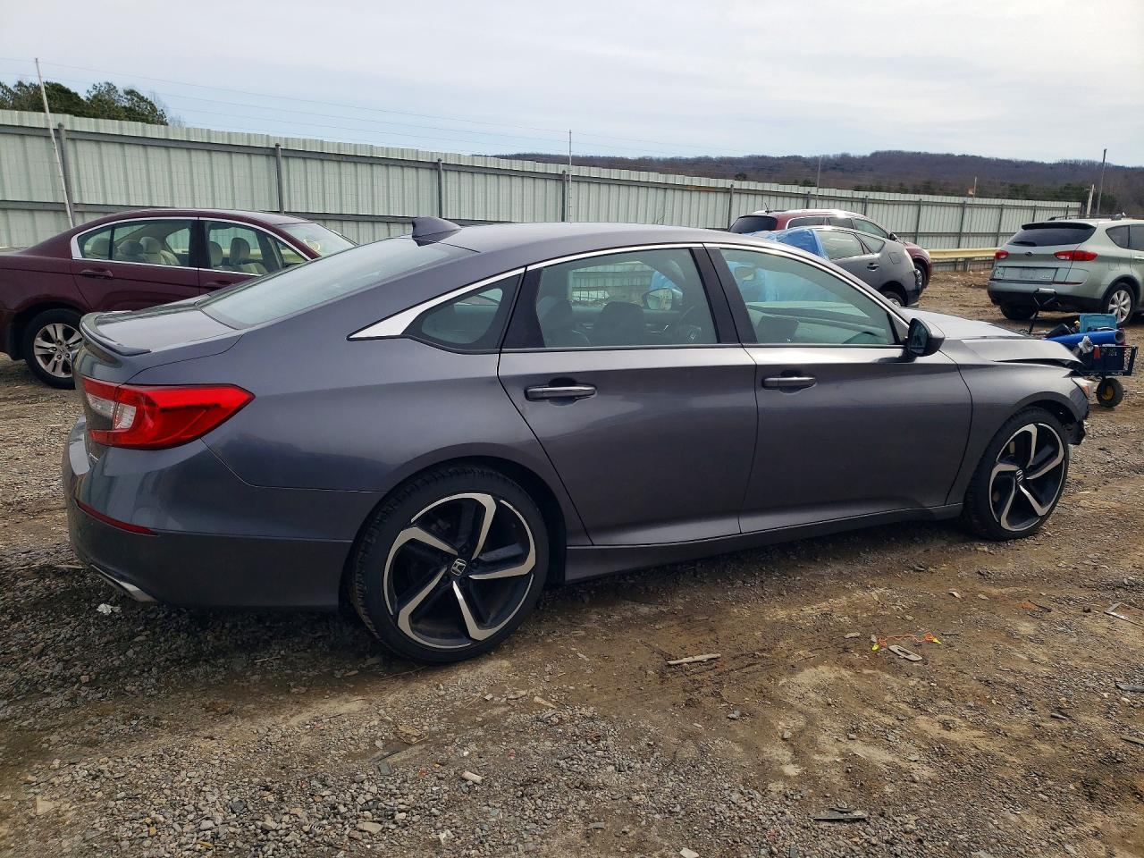 2018 HONDA ACCORD SPORT photo 3
