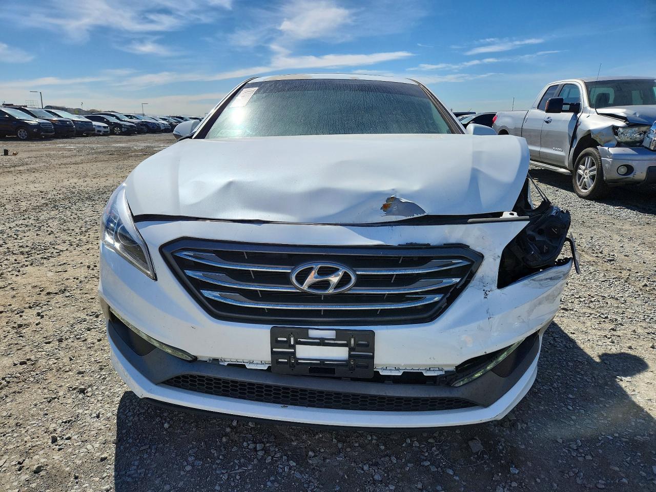 2017 HYUNDAI SONATA photo 5