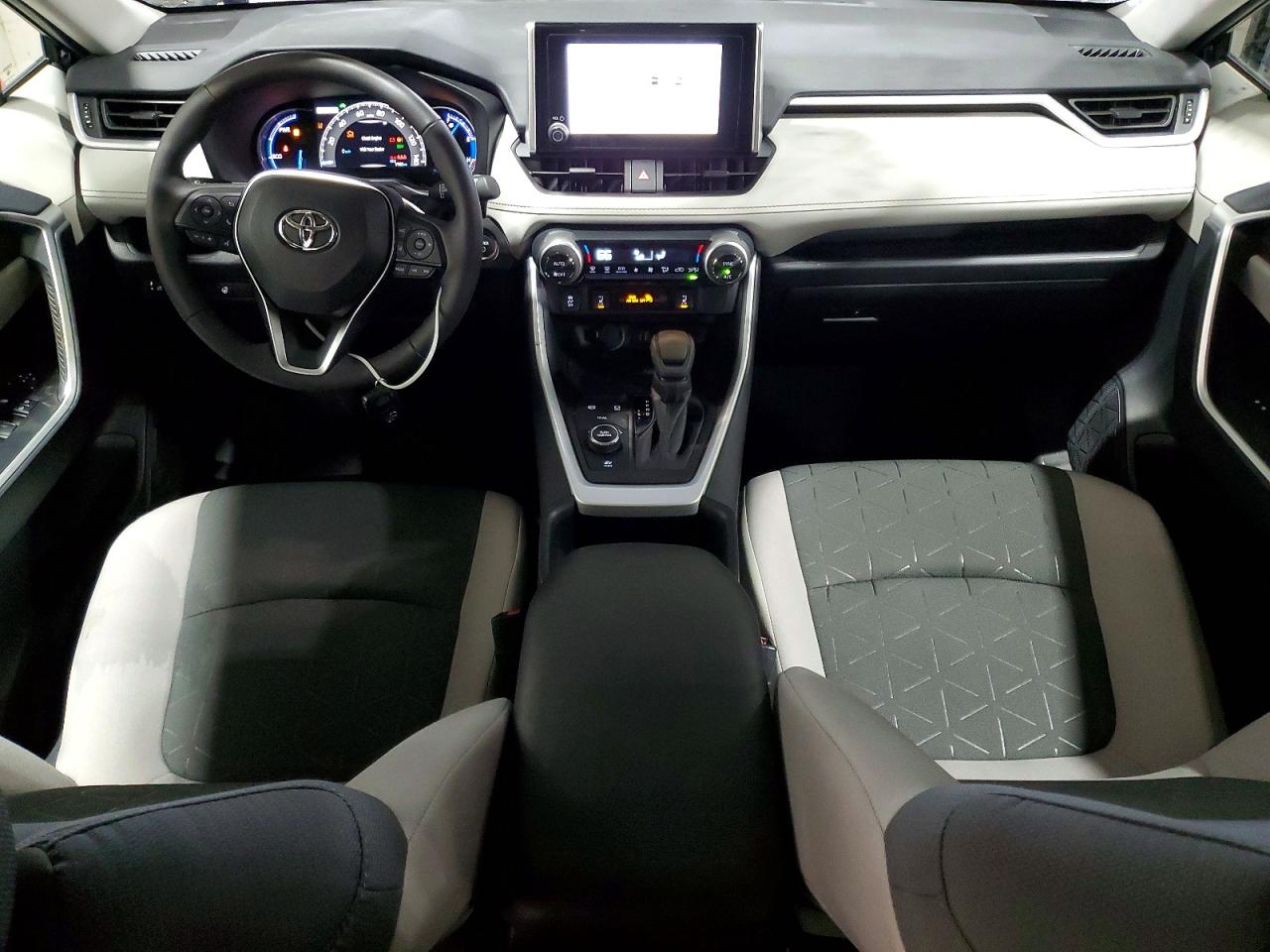 2025 TOYOTA RAV4 photo 8