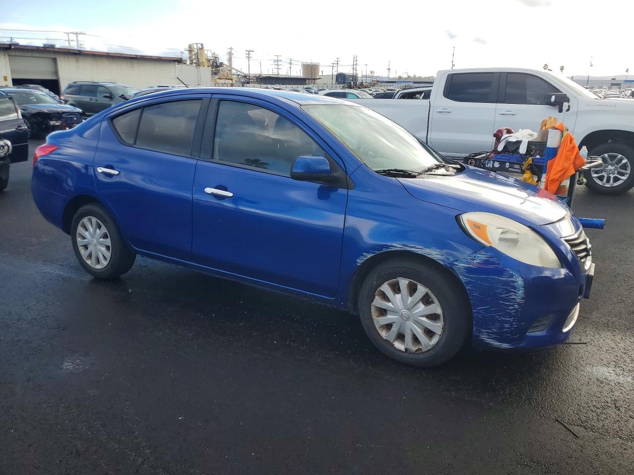 2012 NISSAN VERSA S photo 4