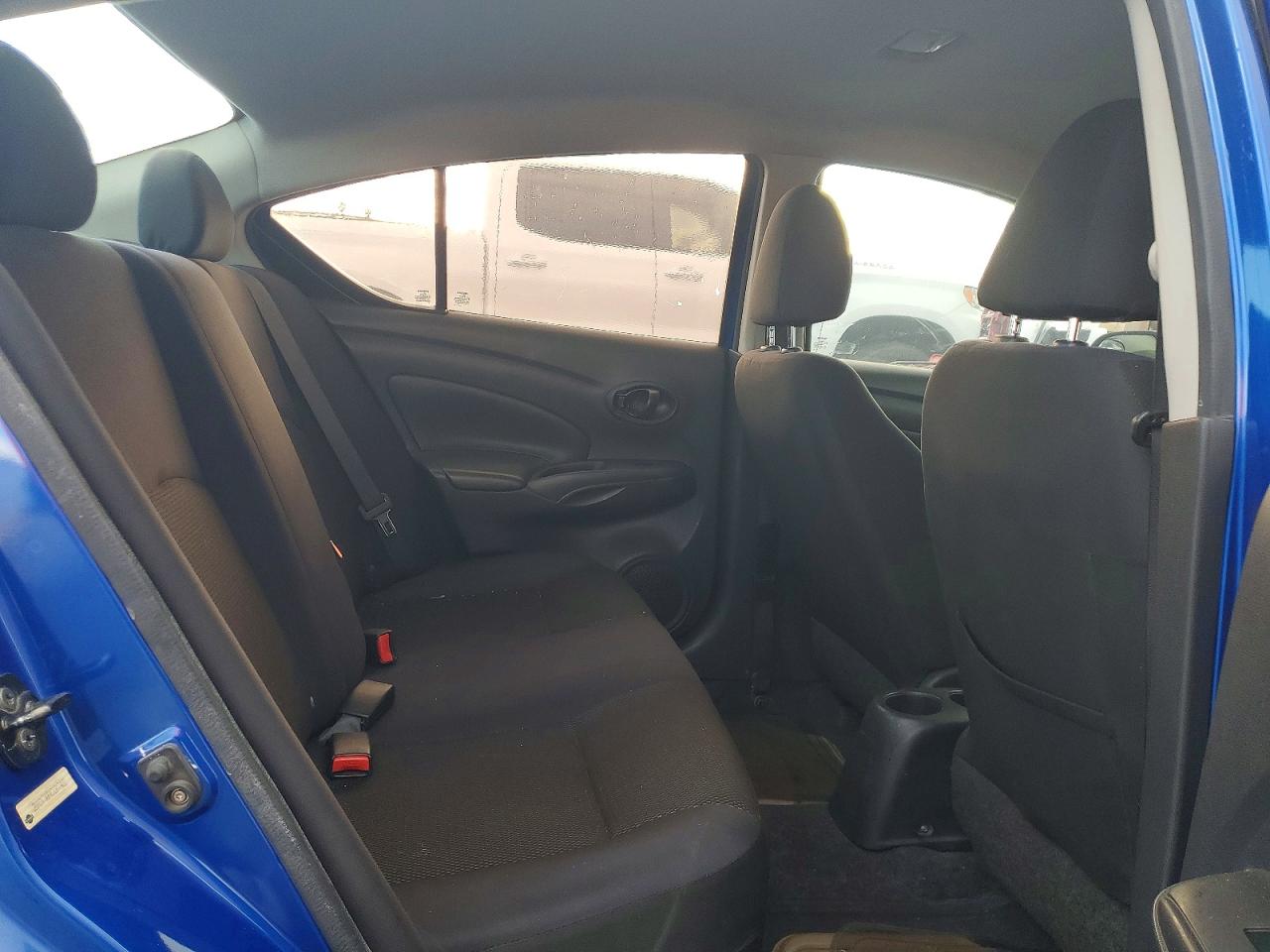 2012 NISSAN VERSA S photo 10