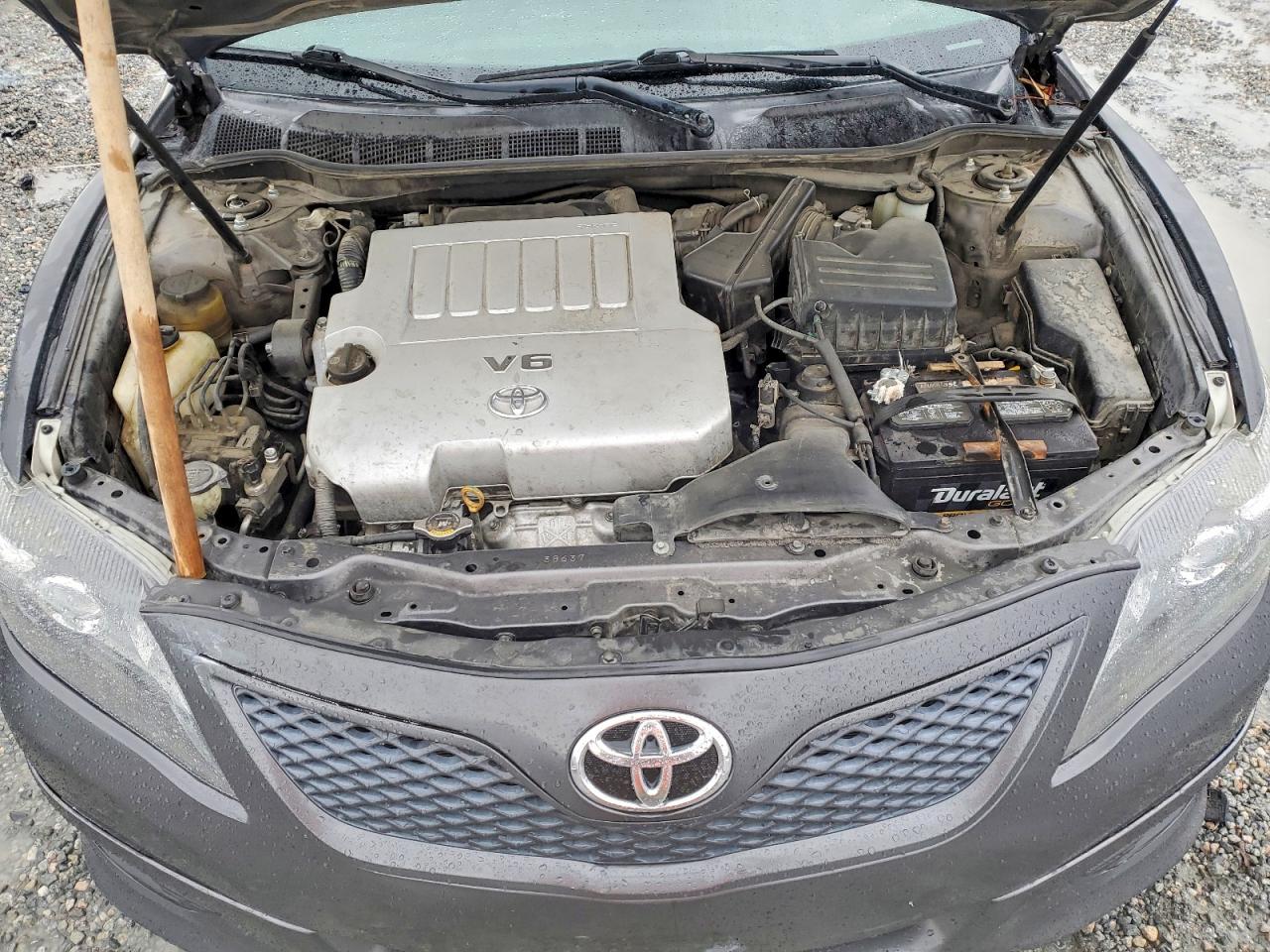 2011 TOYOTA CAMRY SE photo 11