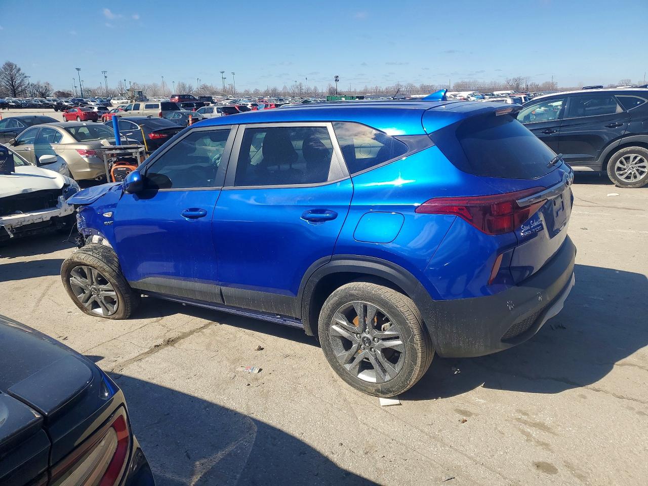 2021 KIA SELTOS LX photo 2