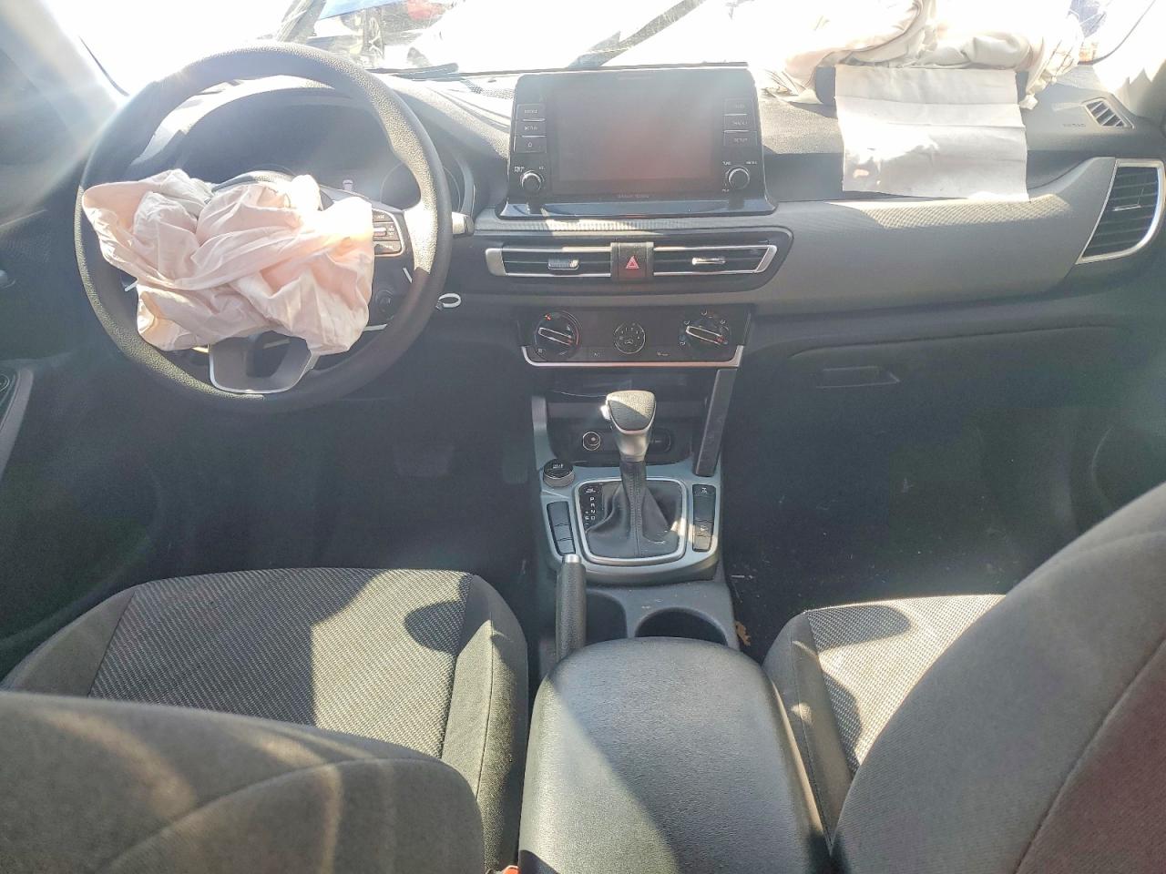 2021 KIA SELTOS LX photo 8