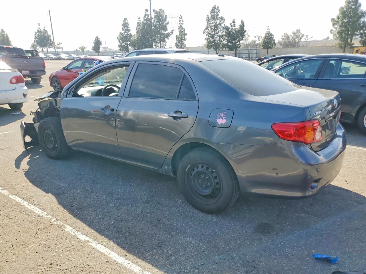2010 TOYOTA COROLLA LE photo 3