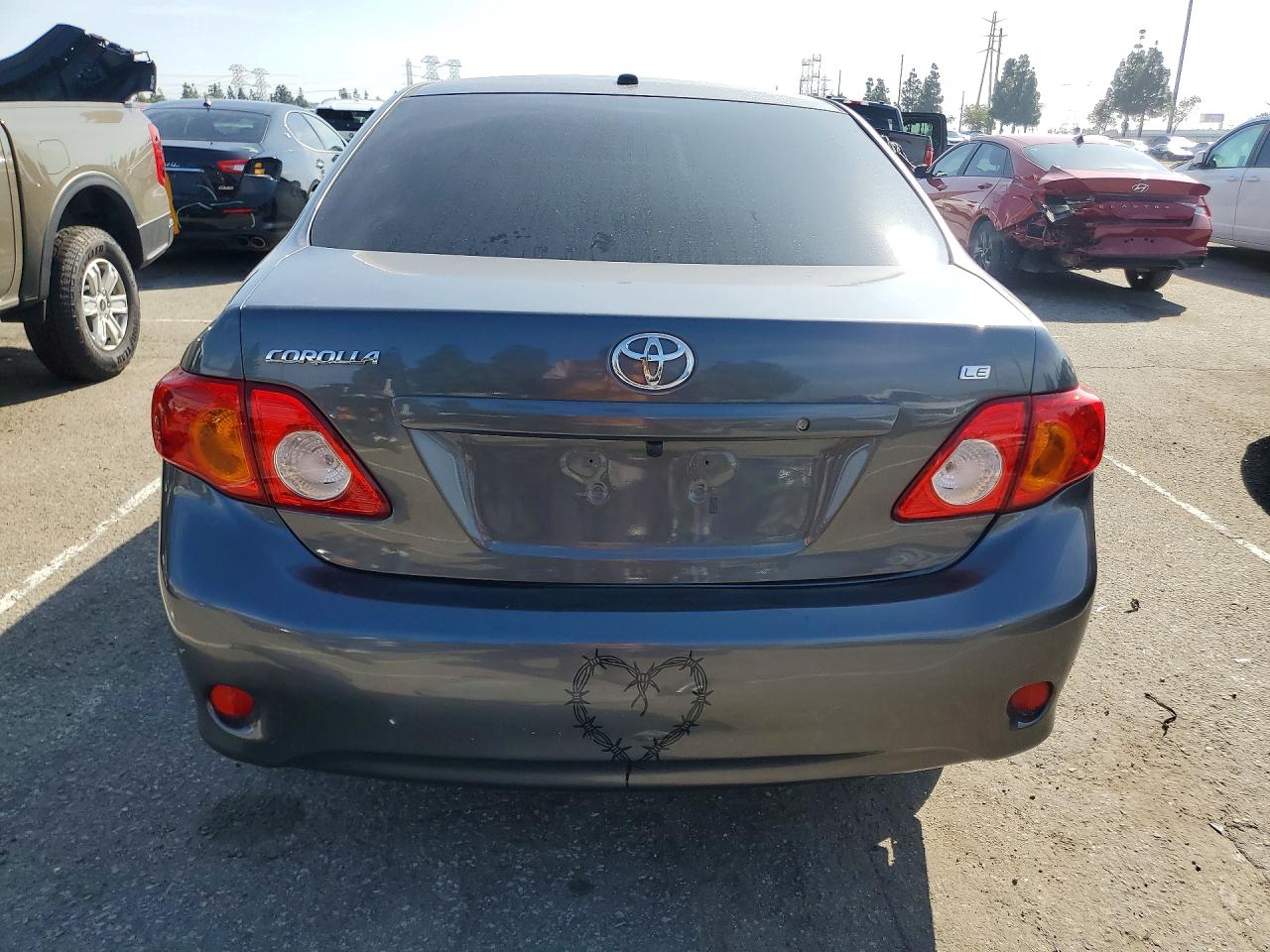2010 TOYOTA COROLLA LE photo 11