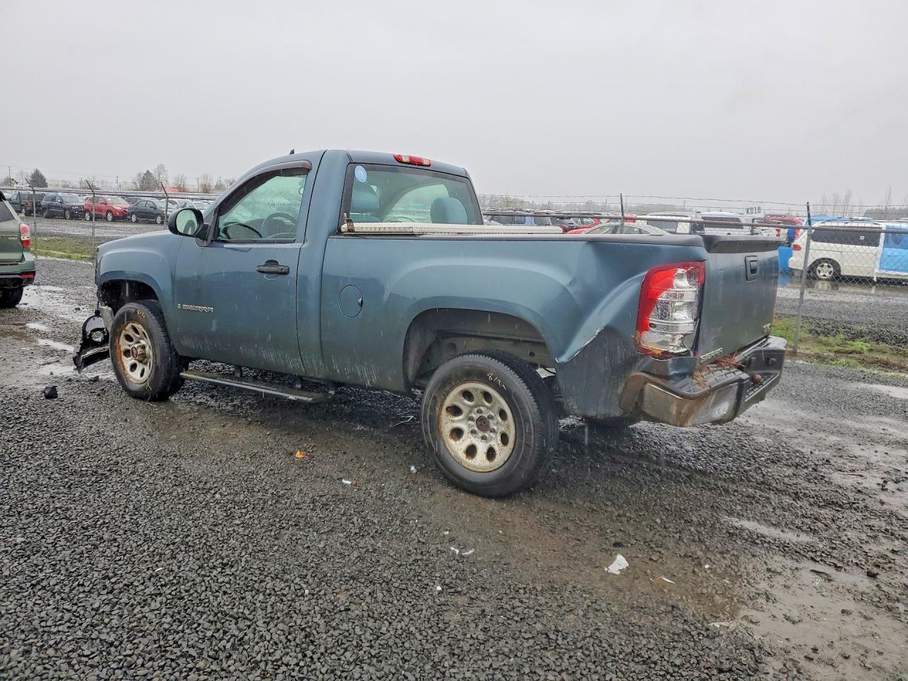 2008 GMC SIERRA C1500 photo 2