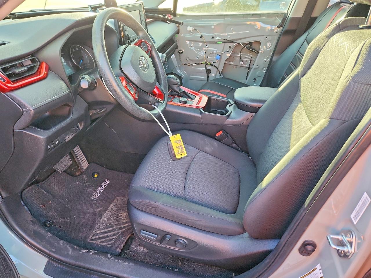 2022 TOYOTA RAV4 photo 7