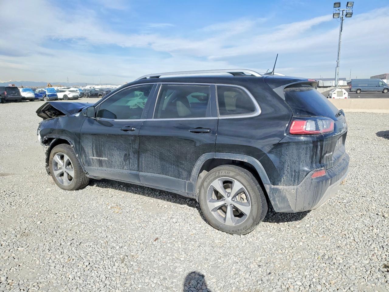 2019 JEEP CHEROKEE LIMITED photo 2