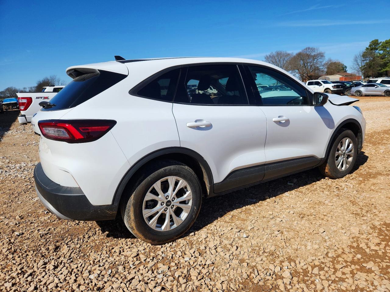 2025 FORD ESCAPE ACTIVE photo 3