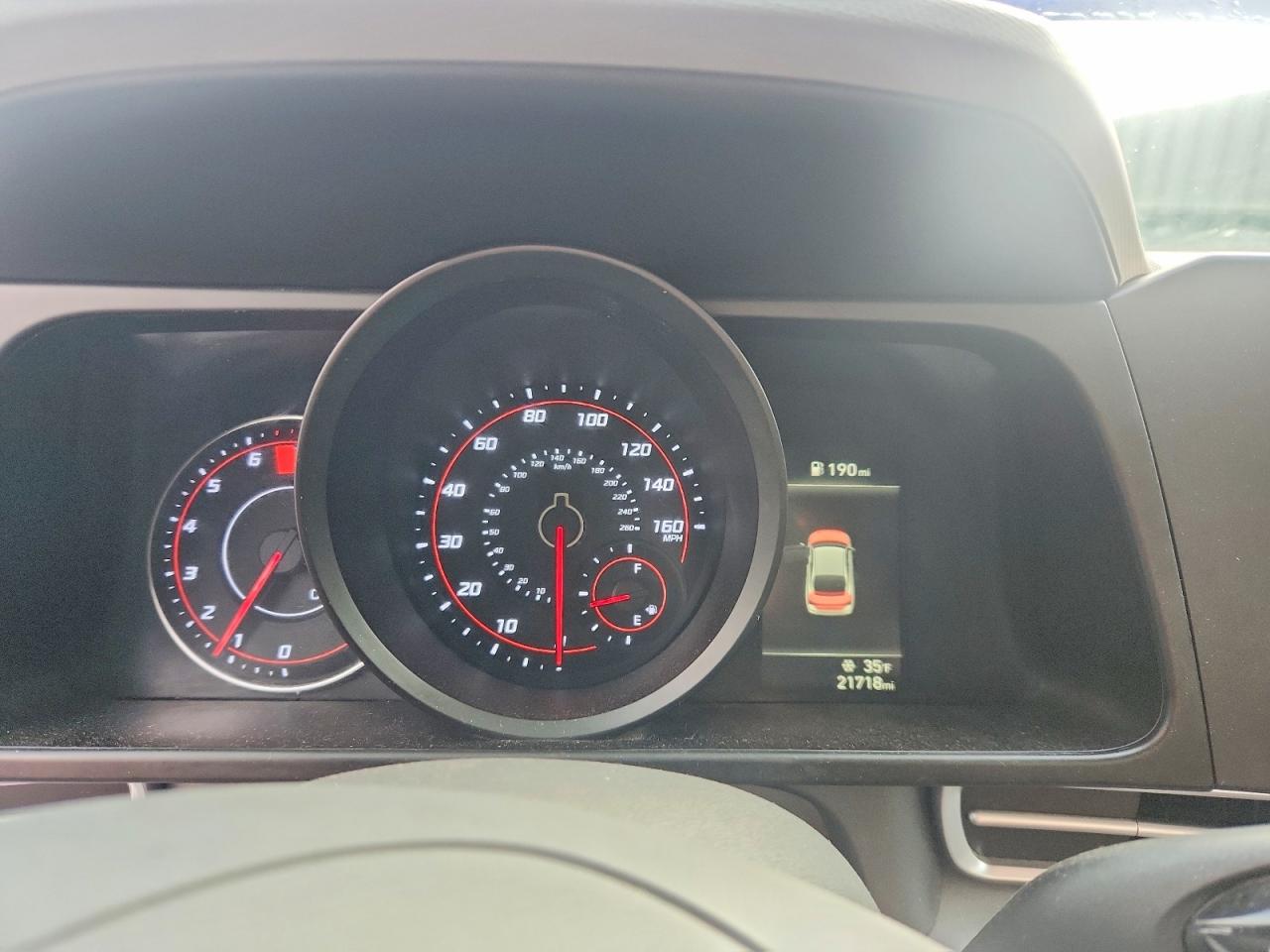 2023 HYUNDAI ELANTRA SEL photo 9