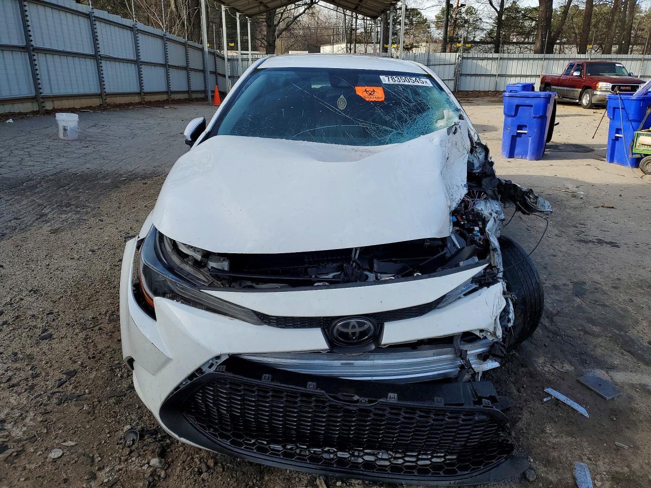 2021 TOYOTA COROLLA LE photo 9