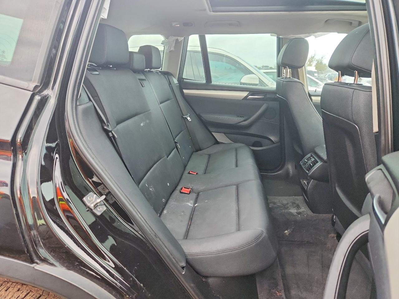 2011 BMW X3 XDRIVE28I photo 11