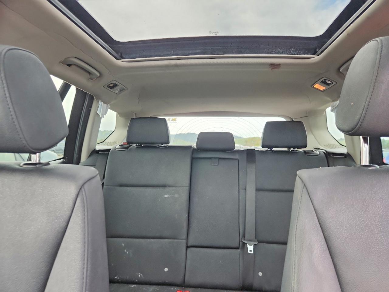2011 BMW X3 XDRIVE28I photo 10
