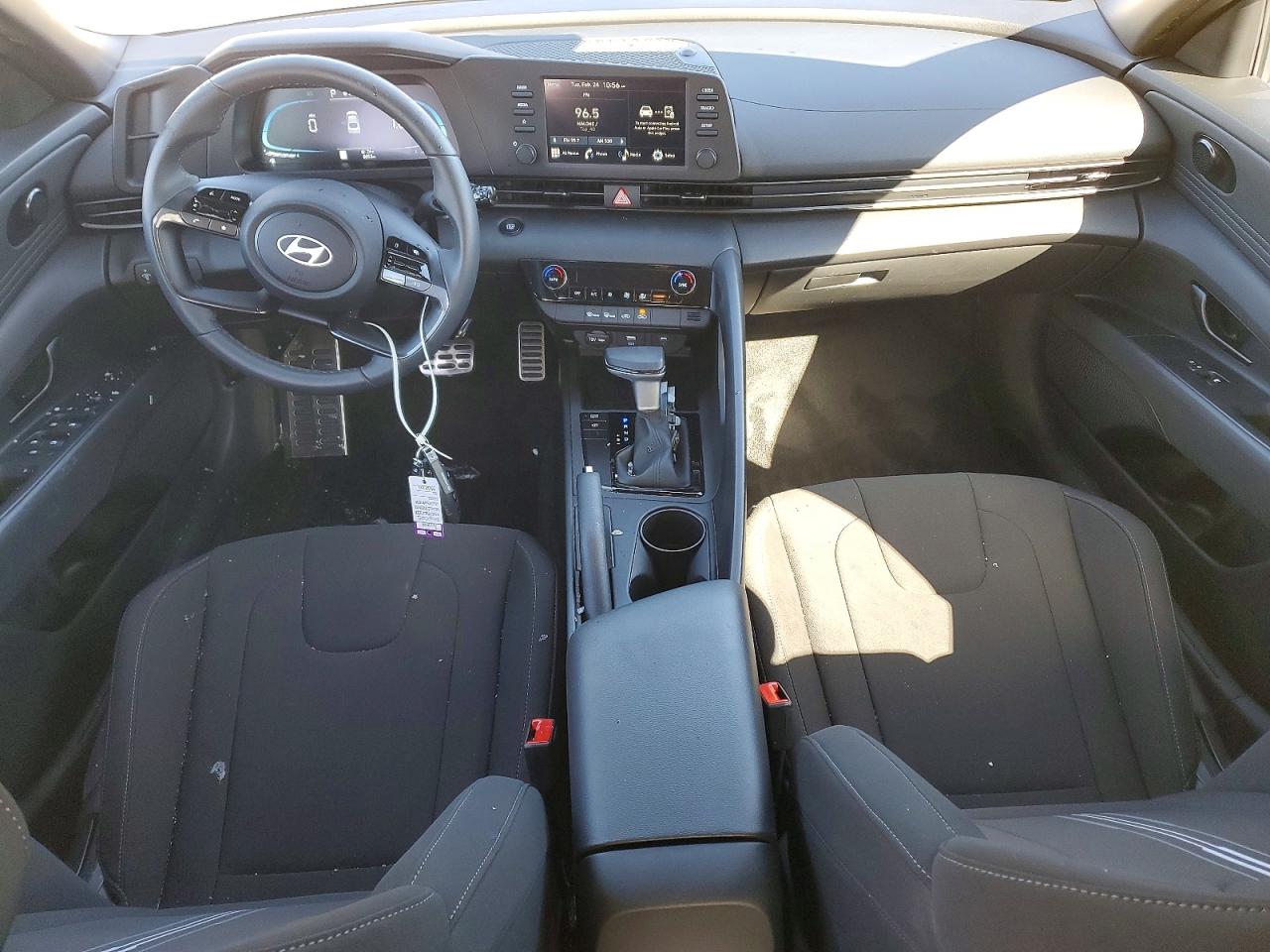2025 HYUNDAI ELANTRA SEL SPORT photo 15