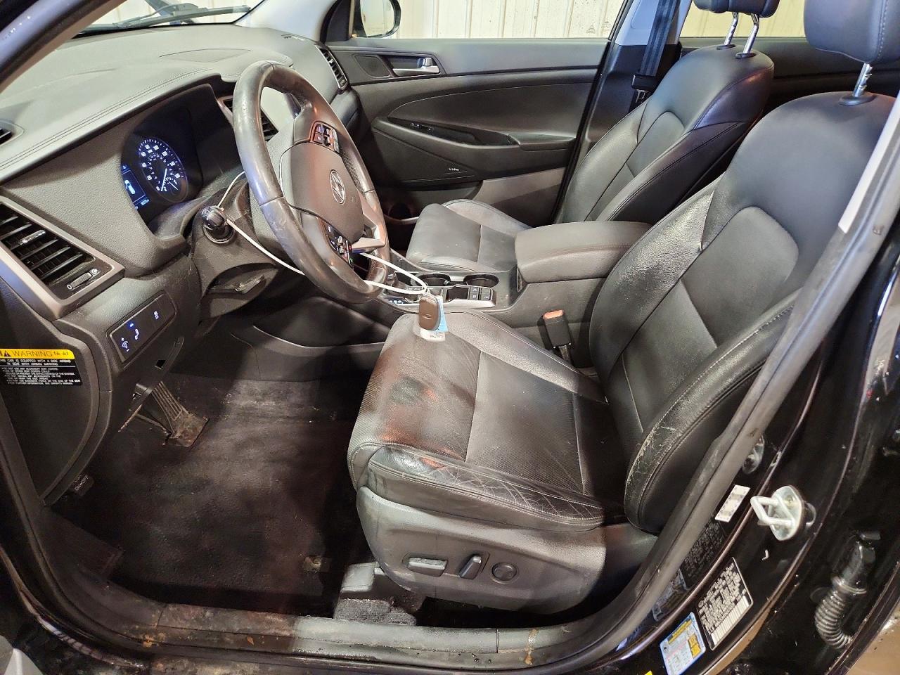 2017 HYUNDAI TUCSON SE PLUS photo 13
