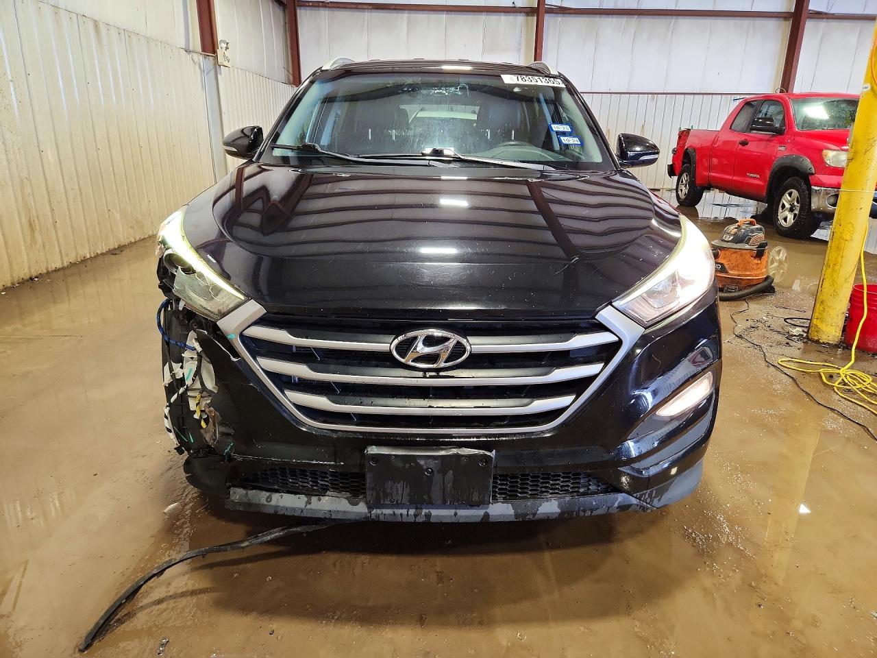 2017 HYUNDAI TUCSON SE PLUS photo 9