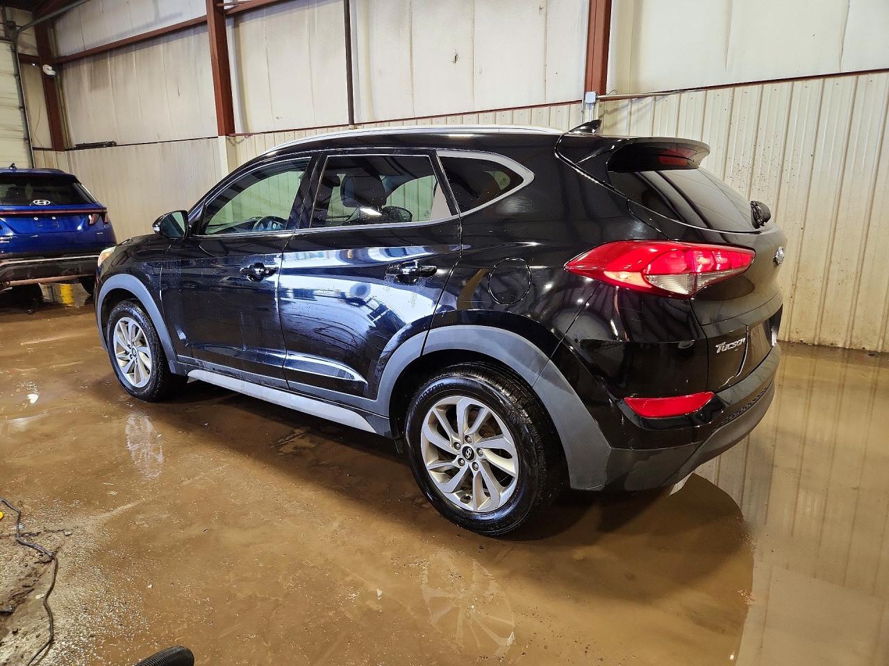 2017 HYUNDAI TUCSON SE PLUS photo 3