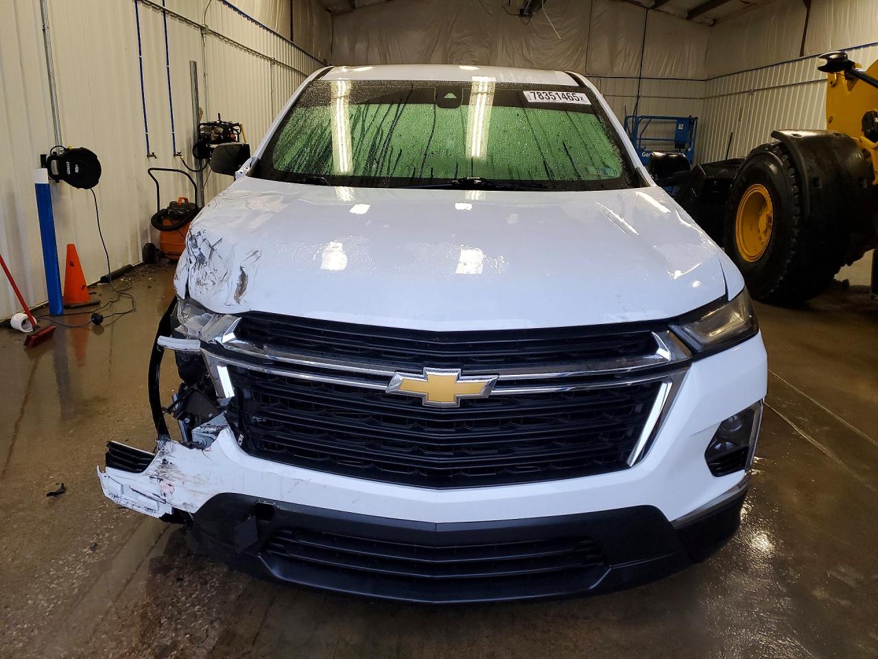 2023 CHEVROLET TRAVERSE LS photo 9