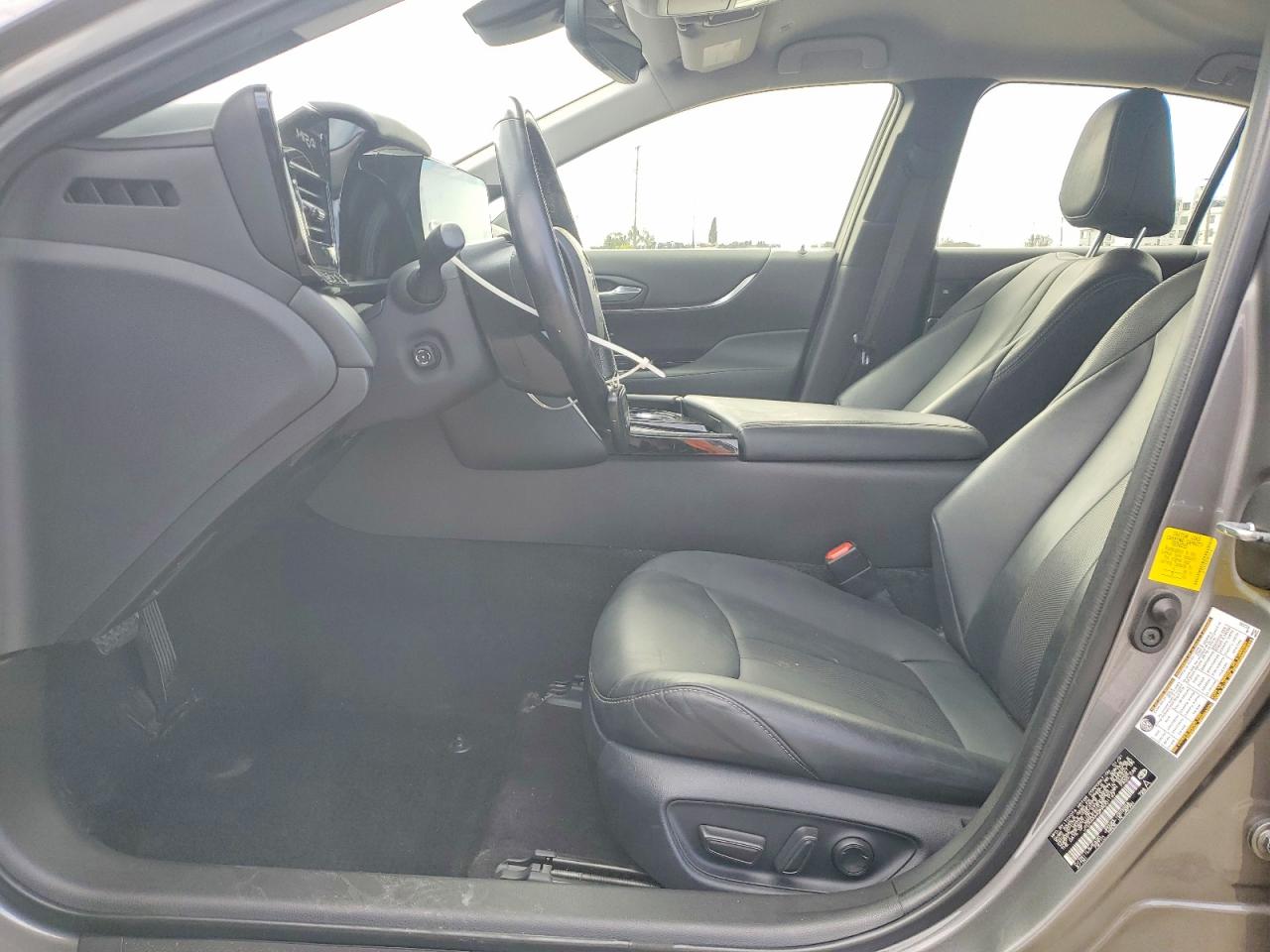 2021 TOYOTA MIRAI XLE photo 13